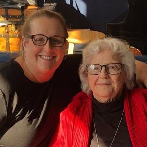 Meet your Posher, Elizabeth